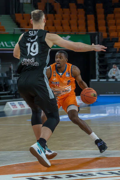 更是坚韧和 更是坚韧和